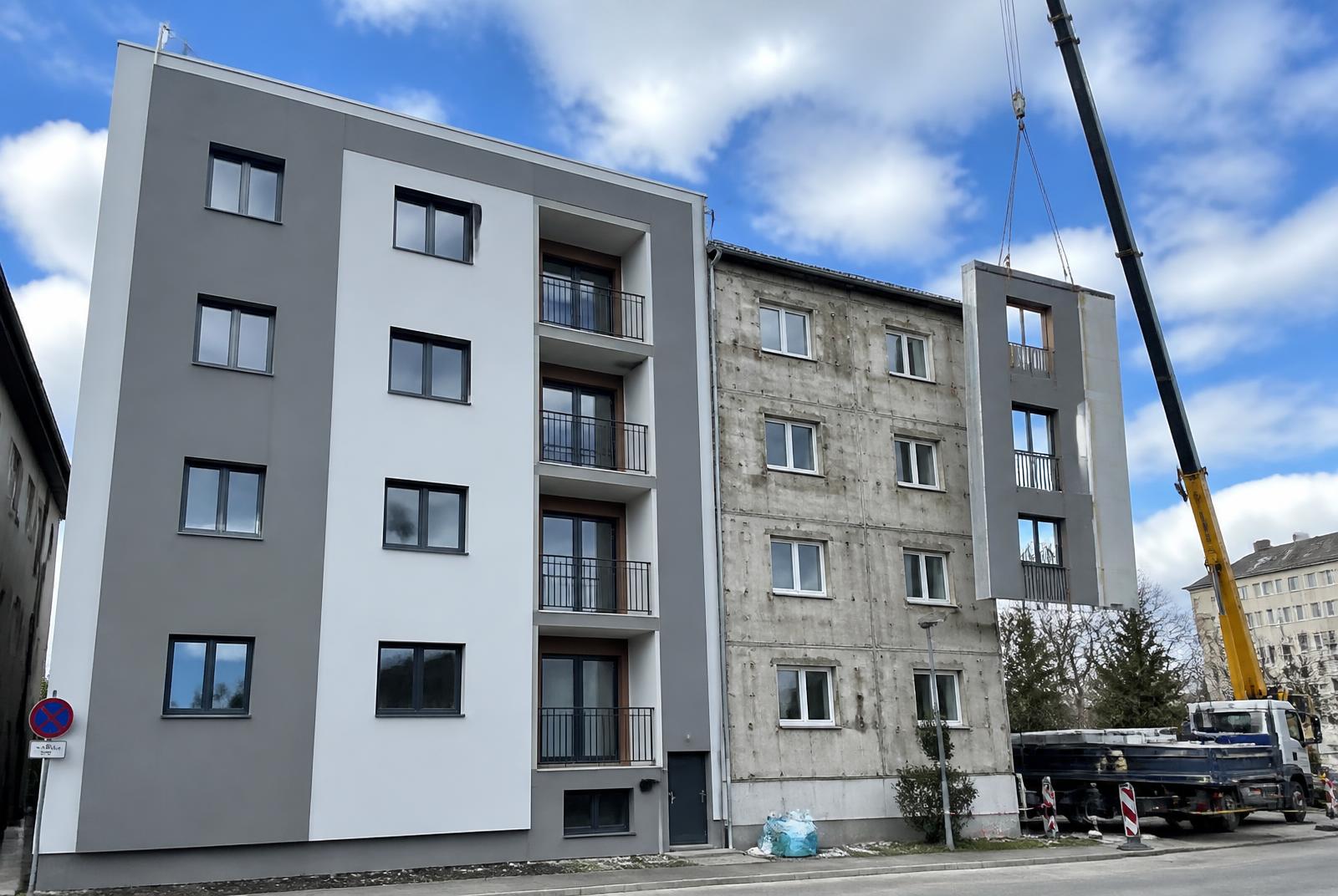 Fertig saniertes Gebäude mit neuer RENOFLEX ISOTHERM Fassade